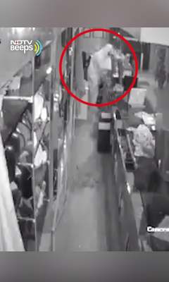 On Camera, Man In PPE Steals Gold Worth ₹13 Crore In Delhi